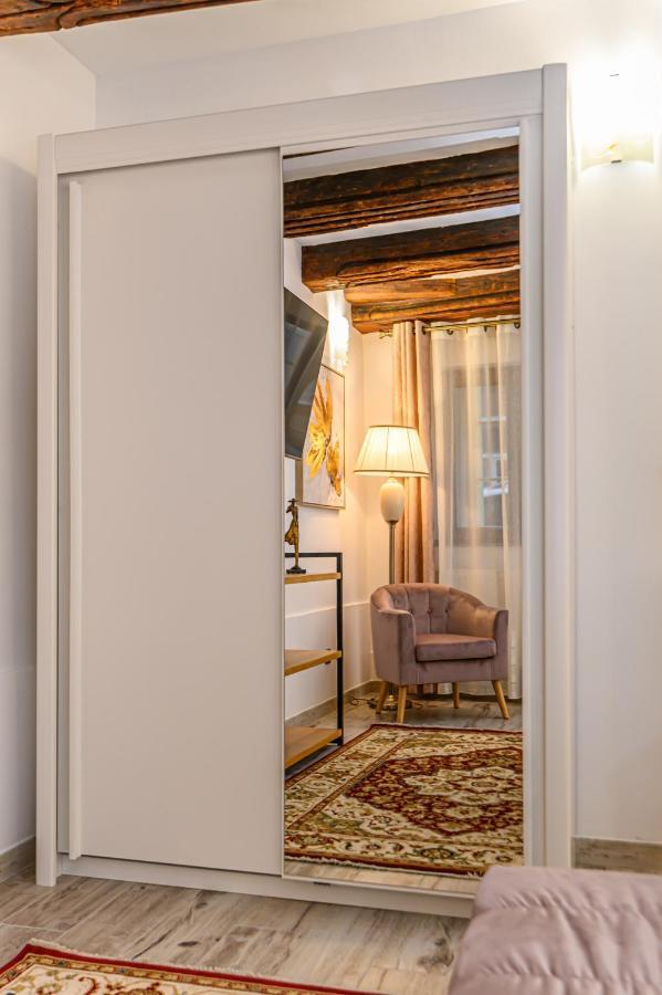 Dimora Np - Brasov Appartement Buitenkant foto